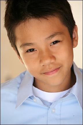 vampiretv.ru_brendon_su_hu_005 (320x480, 28 kБ...)